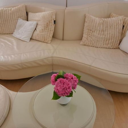 Appartement Am Oranienpark Im Kurviertel 바트크로이즈나흐 외부 사진